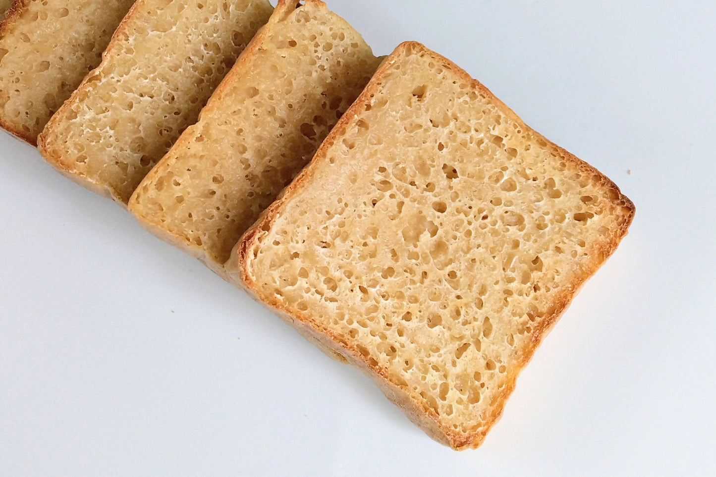 【受注生産】玄米食パン〈塩不使用・6枚切り〉